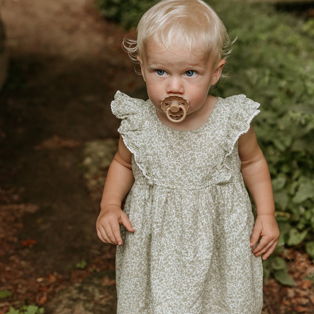 FRIGG Fairytale Round Latex Pacifier | Size 2