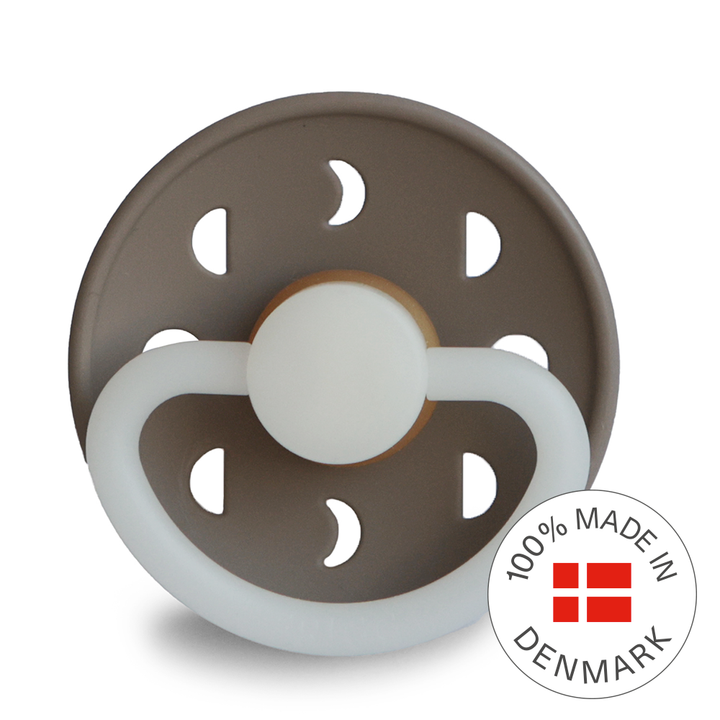 FRIGG Moon Night Round Latex Pacifier | Size 2