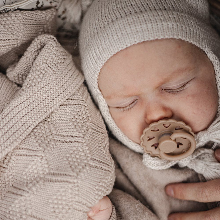 FRIGG Fairytale Round Latex Pacifier | Size 2
