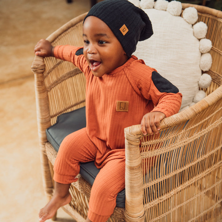 Raglan Onesie | Rilie (Rust)