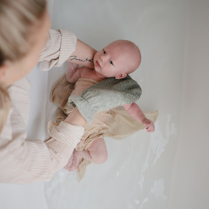 Mushie Organic Cotton Bath Mitts