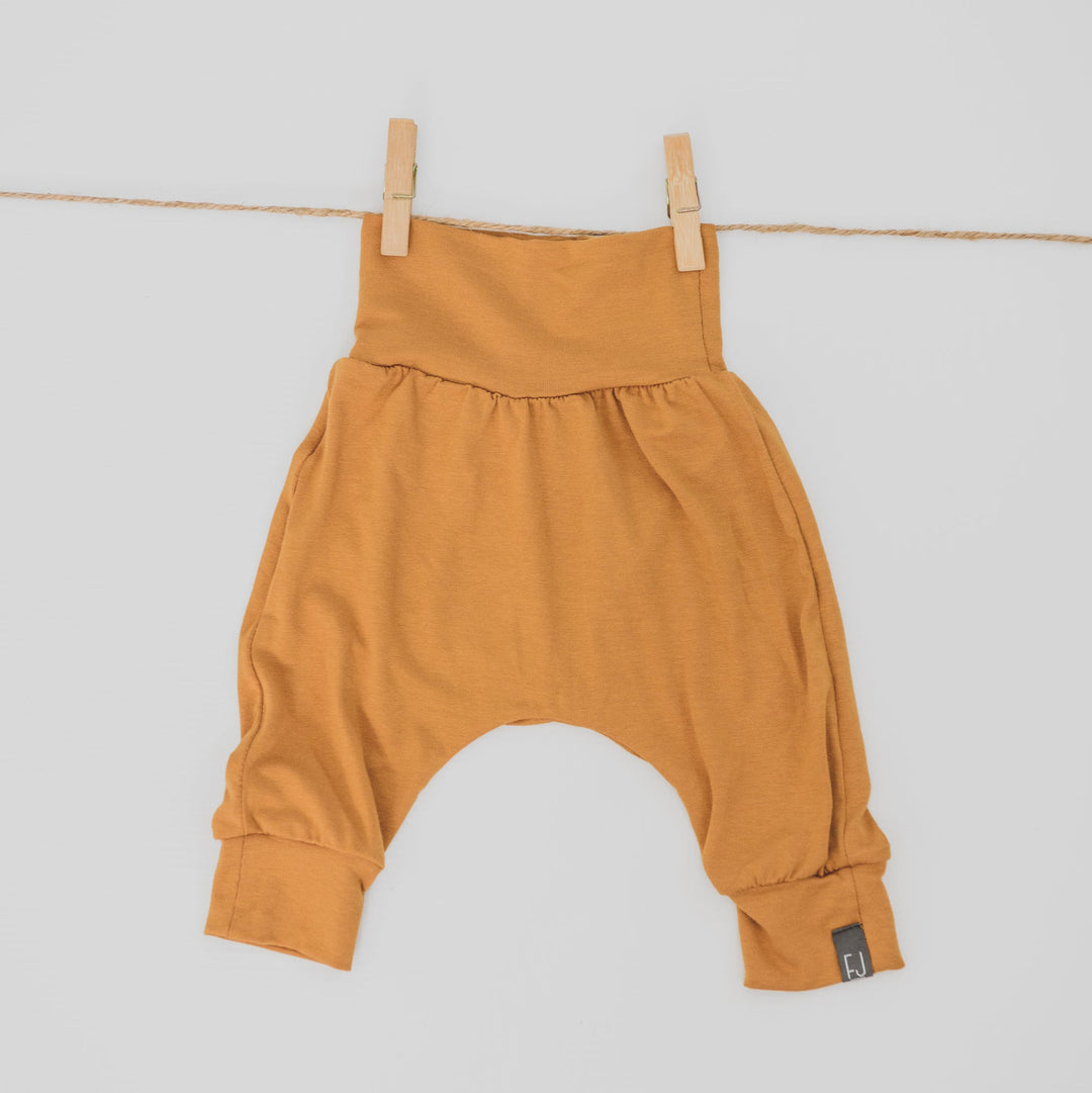 HAREMS - MUSTARD - Flynn Jaxon