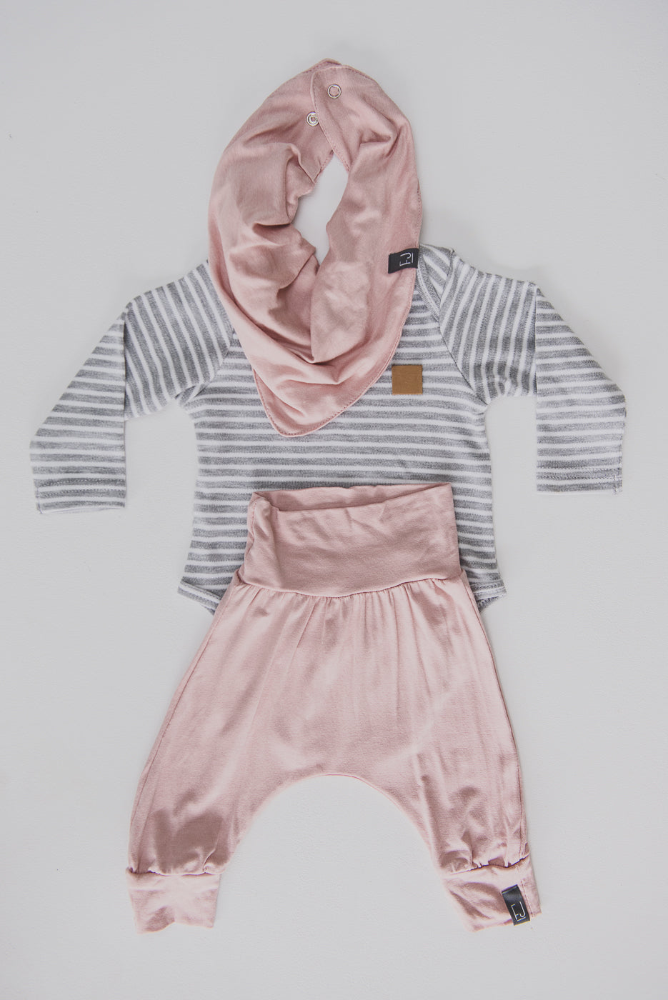 BANDANA BIB - KIERA (Dusty Pink) - Flynn Jaxon